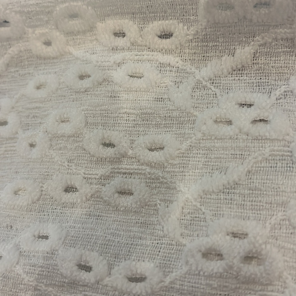 Bright white drop shoulder three quarter sleeve top. - Picture 6 of 6